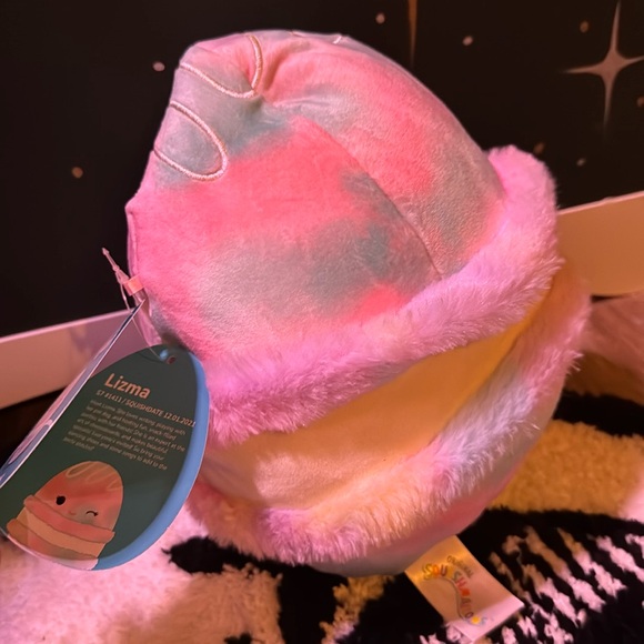 NEW Squishmallowow - Picture 3 of 3